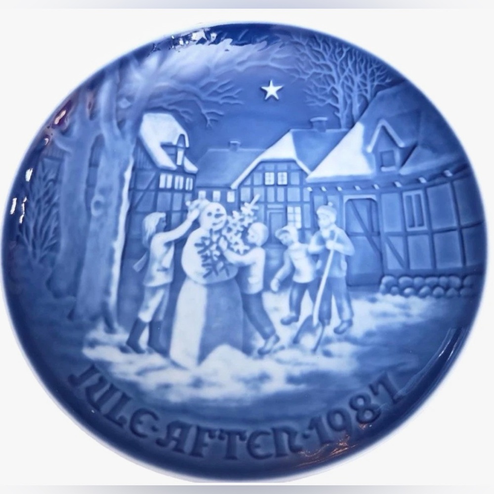 1987 Bing & Grondahl Porcelain Rare 7" Christmas Plate Snowman's Christmas Eve